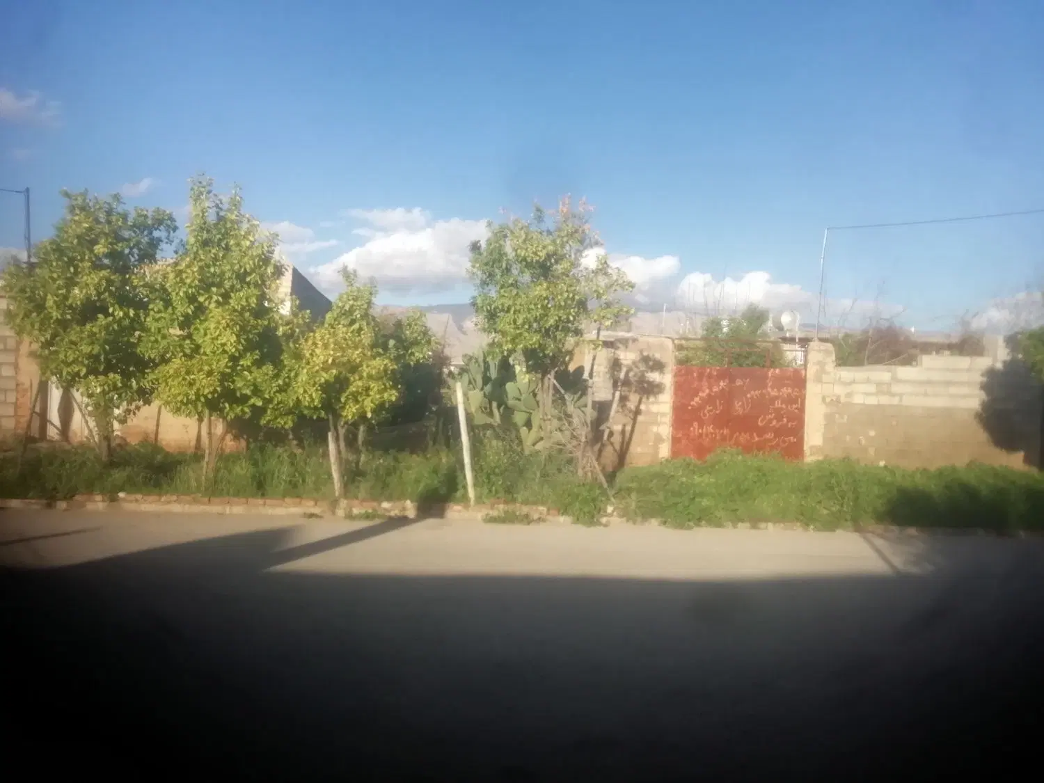 ملک مسکونی آماده ساخت باتمام امتیازات