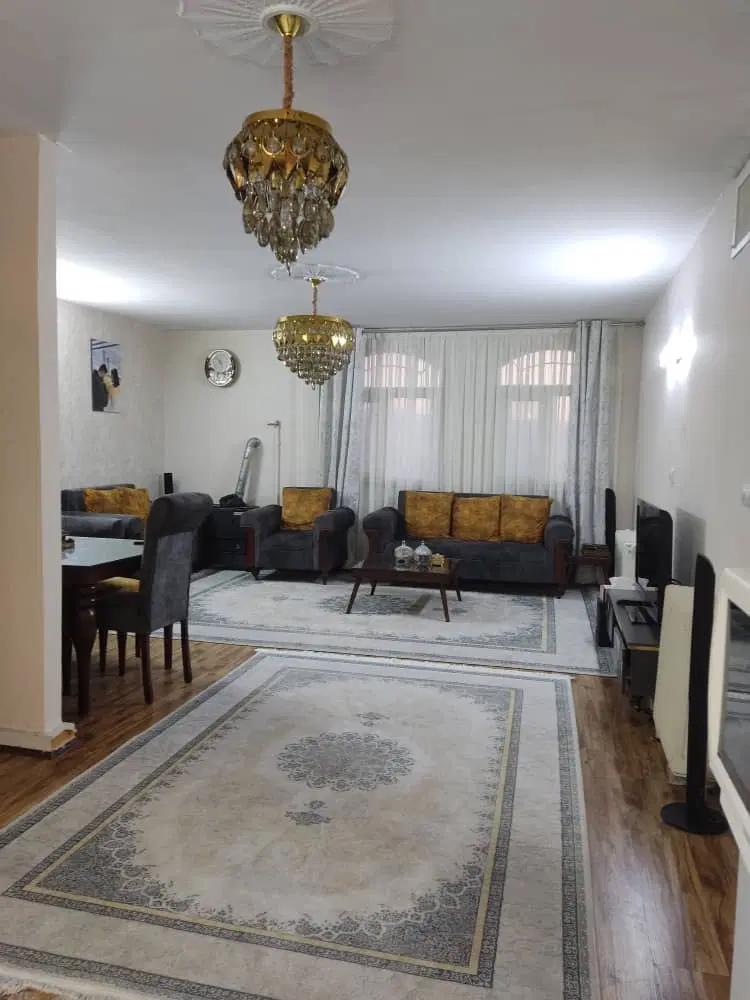آپارتمان ۱۰۳ متری فول