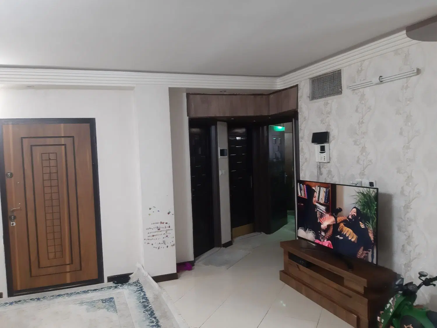 آپارتمانی تک واحدی شمال جنوبی تالار