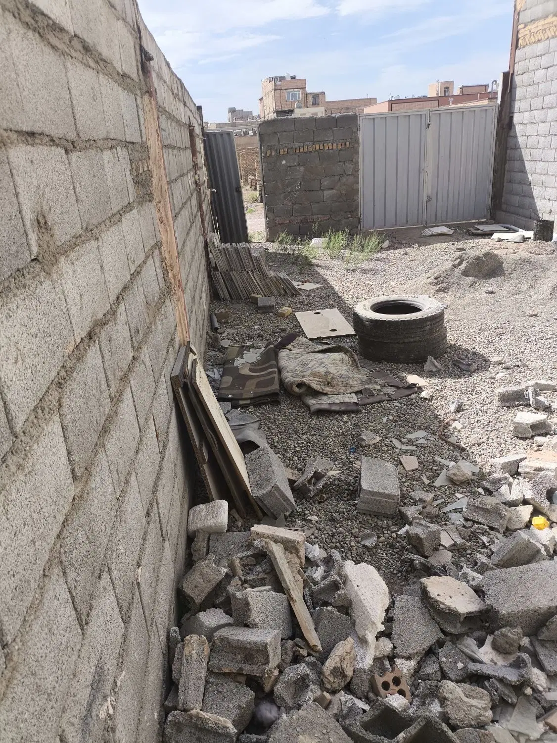 فروش 73متر زمین مسکونی قلعه نو املاک