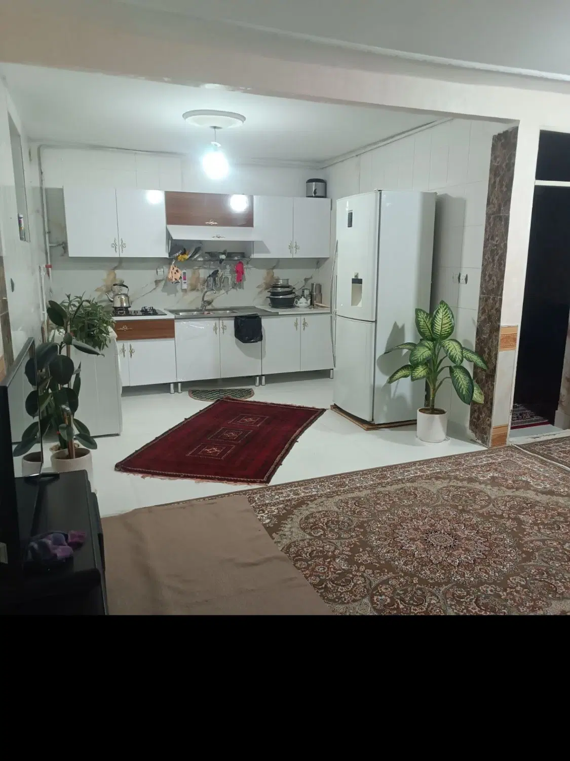 منزل فروشی خیابان گنبد سبز ۱۴ حاشیه کوچه