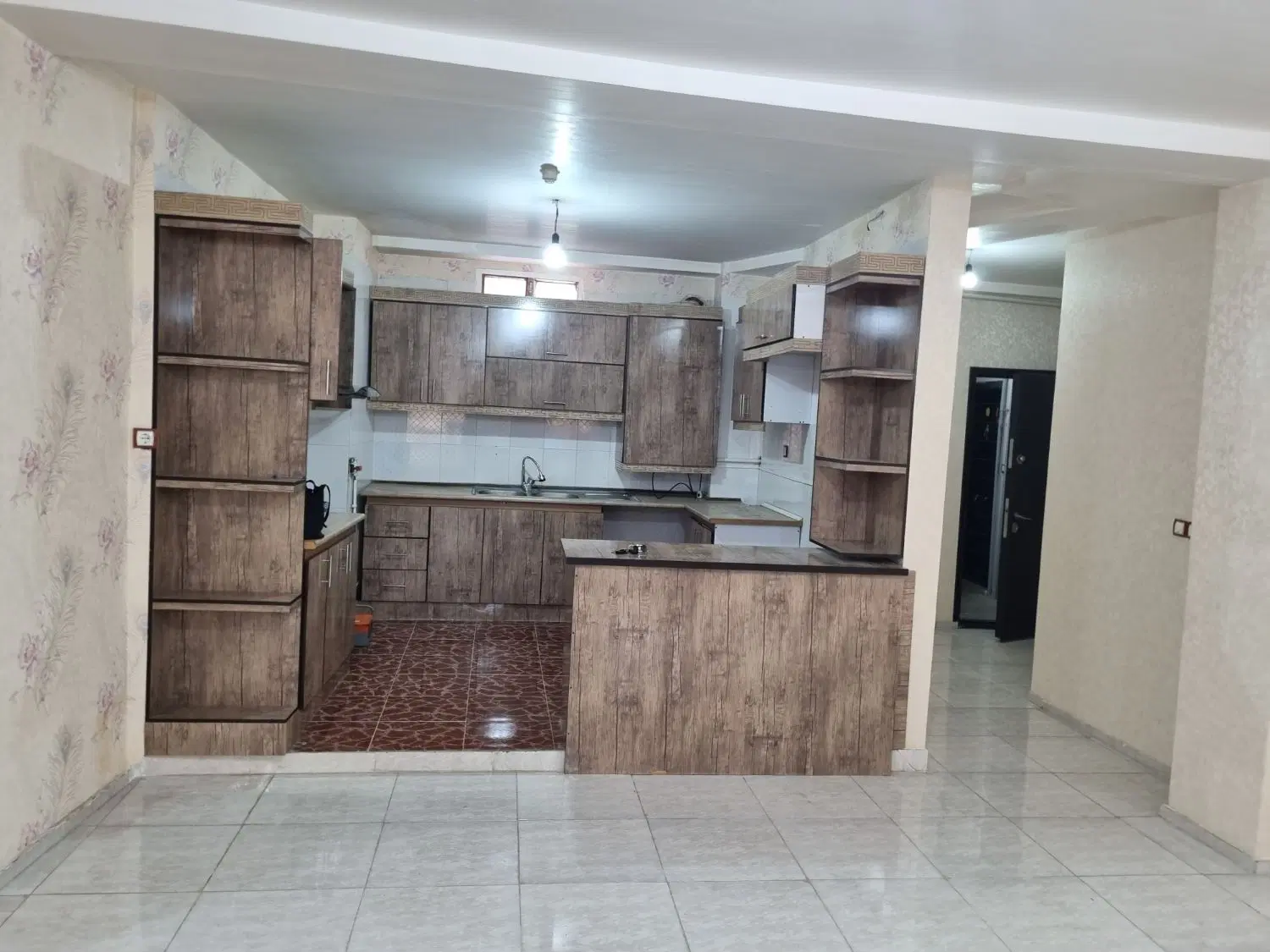 فروش واحد مسکونی دو خوابه فول جعفریه (سلطان آباد)