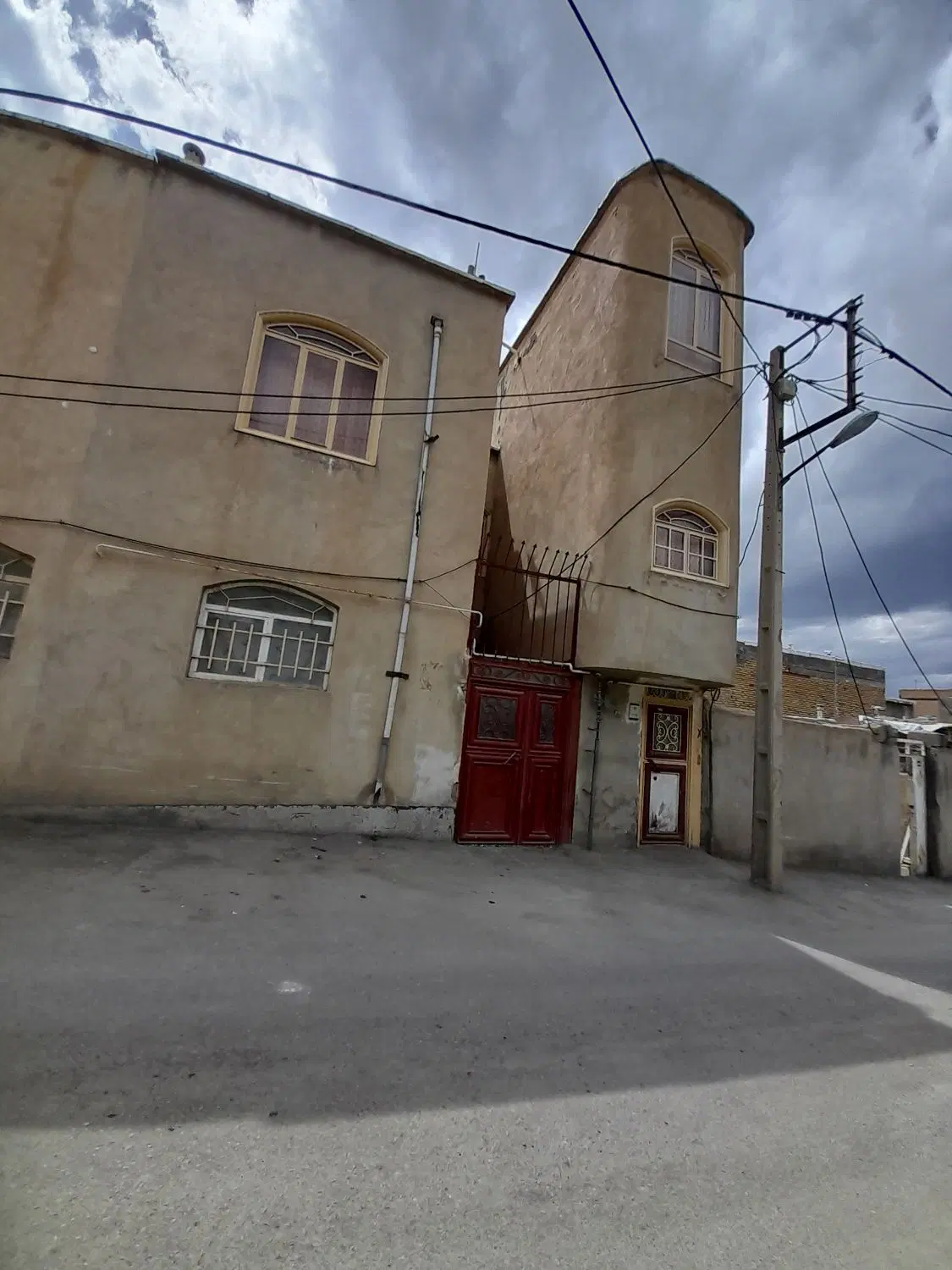 خانه دو طبقه