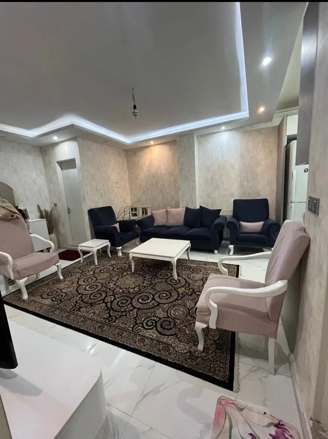 ۶۵متر_دو خواب_تکواحدی_پارکینگ_طبقه۲ هفت‌چنار