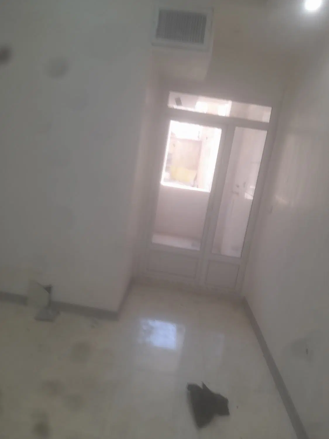 ۱۰۰ متر طبقه اول فروش نوساز تاپ لوکیشن فول امکانات