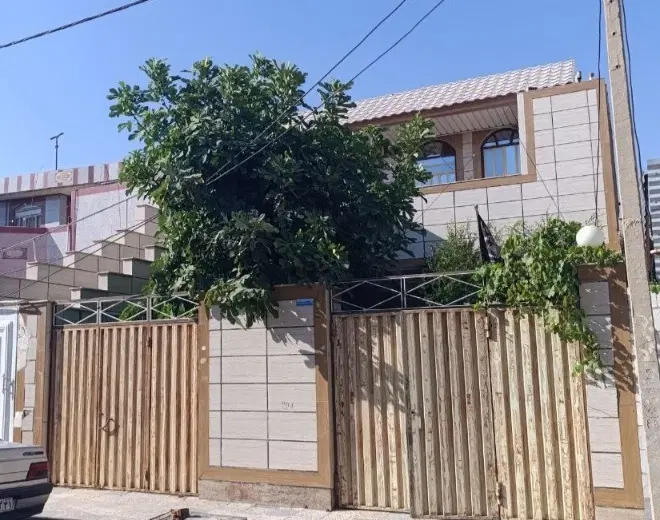 رهن و اجاره طبقه اول(بالای همکف) 115متر گلدشت شرقی