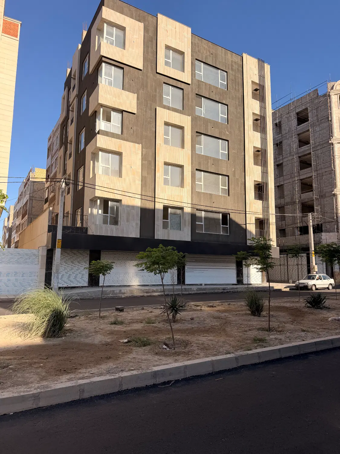 تهاتر،فروش،سرمایه گذاری مغازه ۴۰۰ مترشهرک هواشناسی