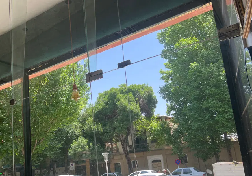 مغازه ۸۰ متری نبش کوچه مشیریخچال