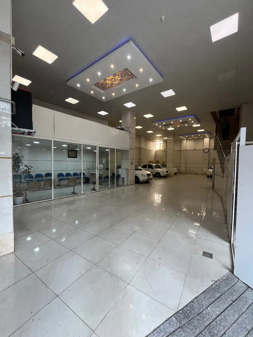 مغازه تجاری ۵۰۰ متر  چهارراه شهرداری