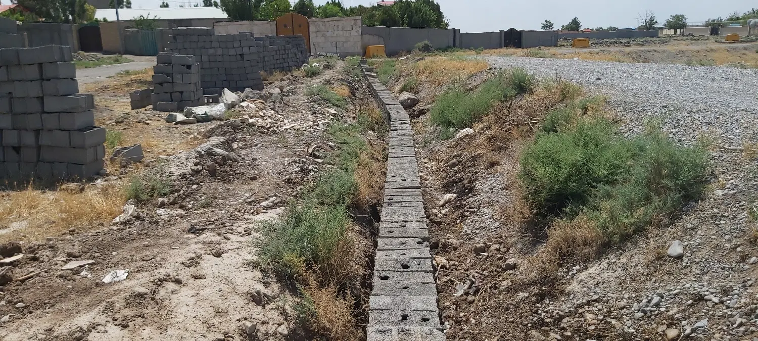 زمین داخل بافت