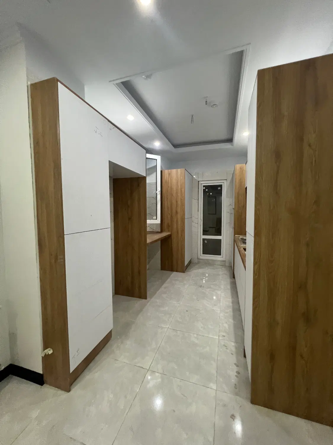 اپارتمان ۱۲۰ متر سه خواب کلیدنخورده رهن کامل