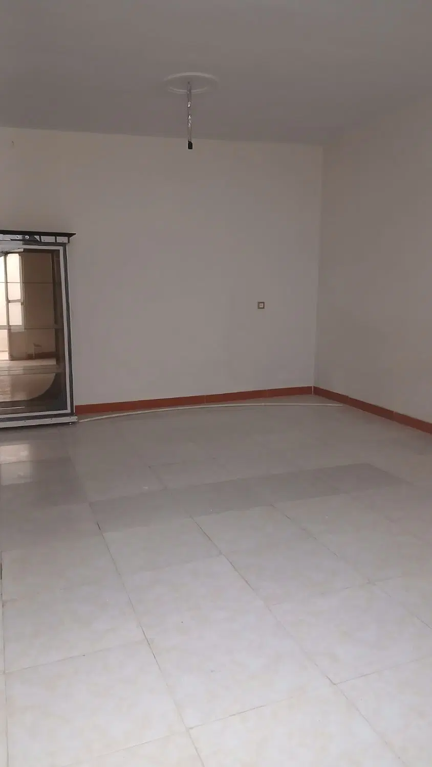 ویلایی پشت قواره کوچه میرزایی نزدیک پازار پاچه