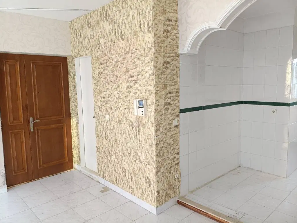 ۷۸ متر دو خوابه  ۱۲ تومن شهیدباقری
