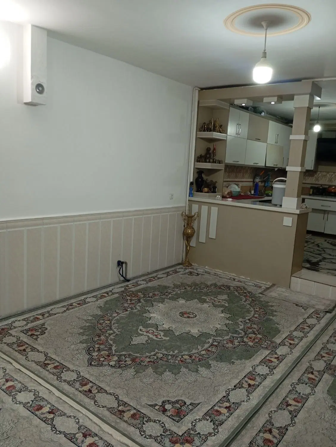 خانه ویلایی با مغازه در خیابان چمران