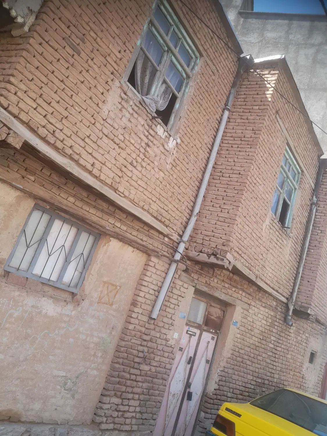 خانه کلنگی فروشی بهارستان