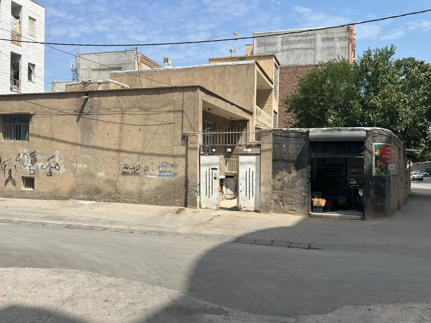 خانه ویلایی مرکز شهر 122 متری