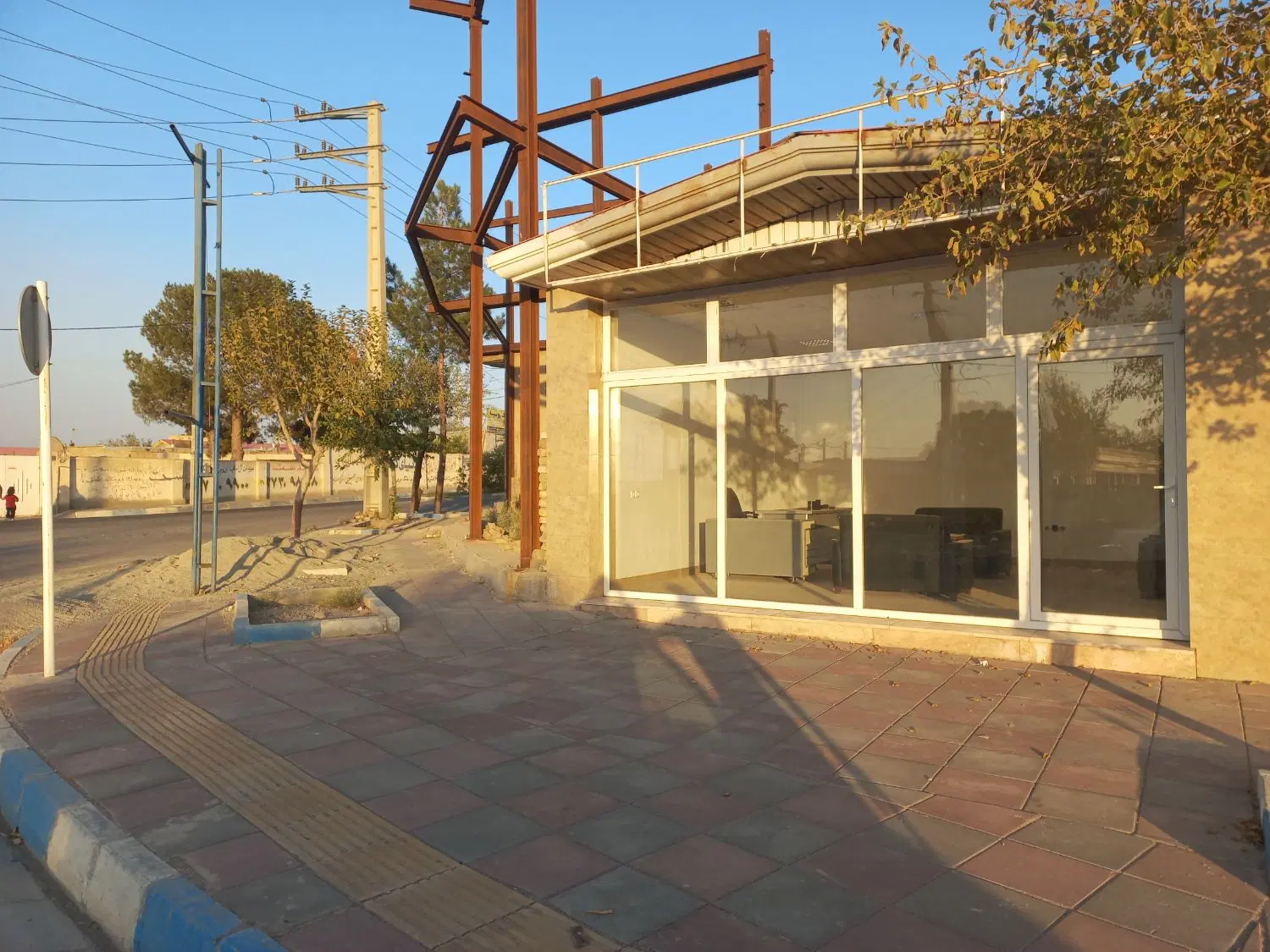تجاری مسکونی