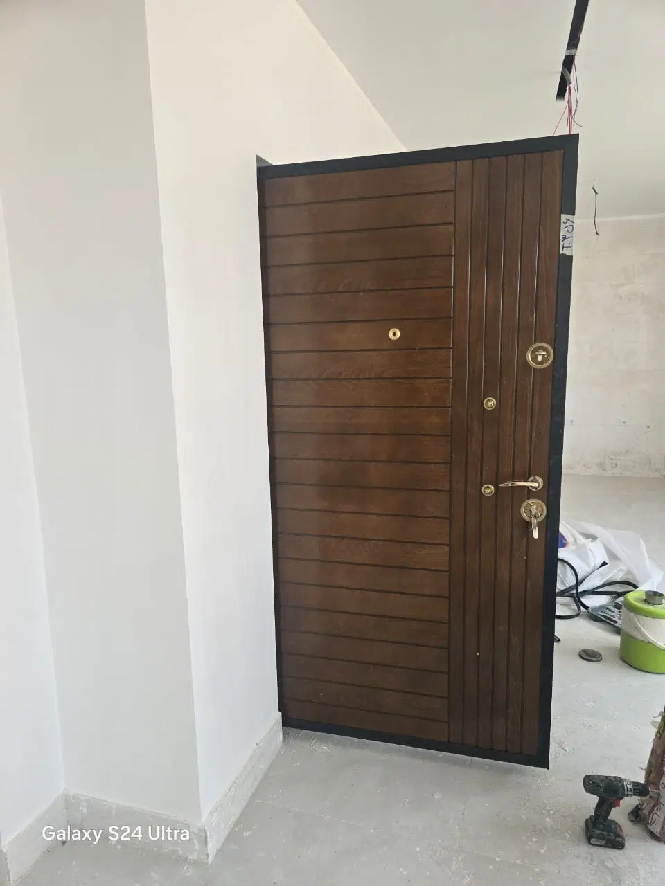فروش اپارتمان طبقه همکف سربندر