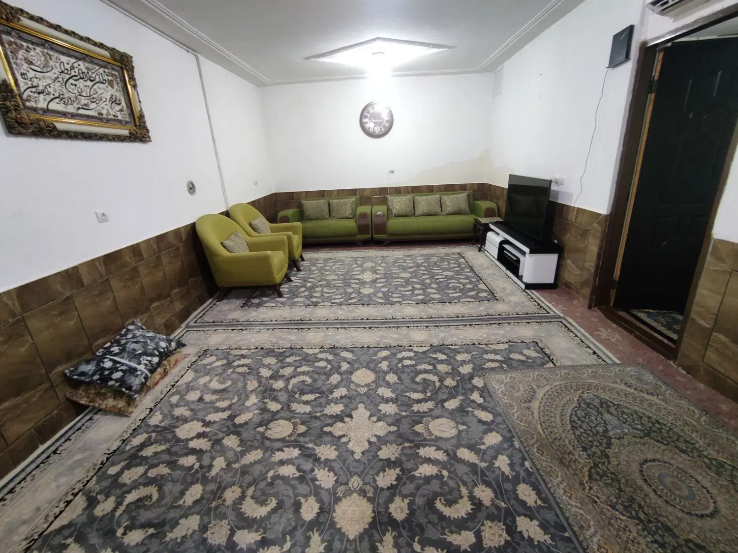 اجاره خانه پشته حسین آباد 90 متری همکف