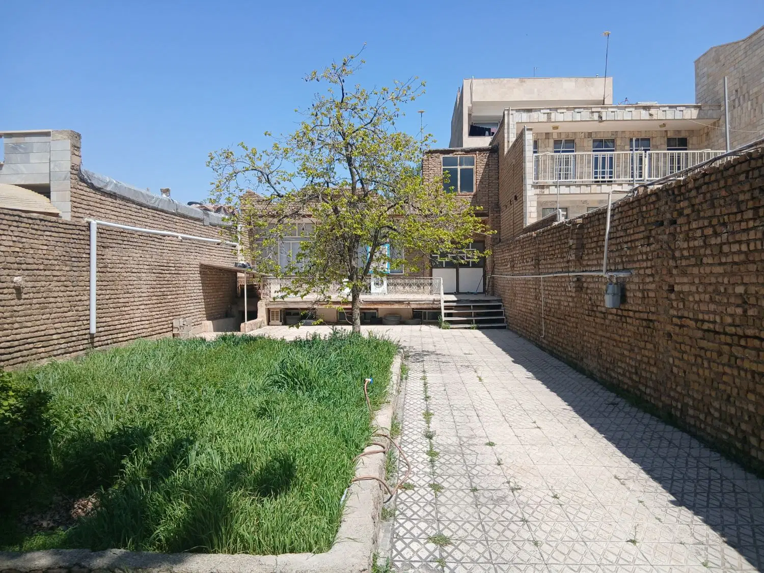 ویلایی ارکیده ها