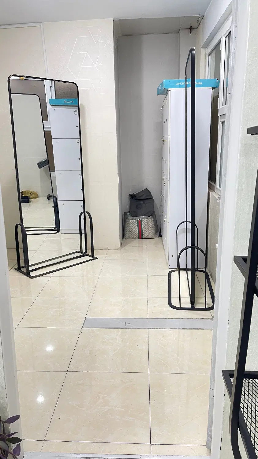 اجاره ی اتاق ۹متری با پنجره درسالن لاویا در پیروزی