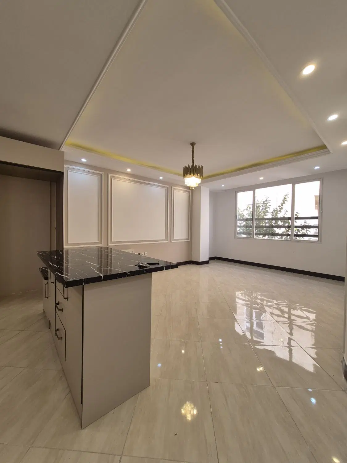 ۷۱ متری ۲ خواب ، فول امکانات ، لوکیشن طلایی
