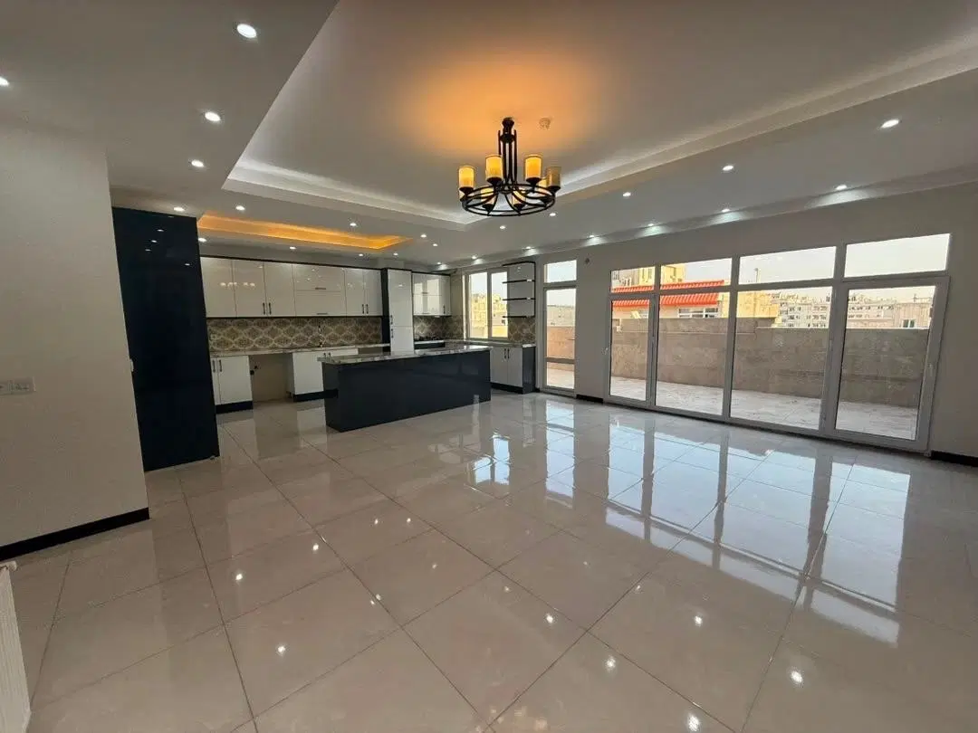 ۸۶متر(سندتکبرگ) پارکینگ+آسانسور