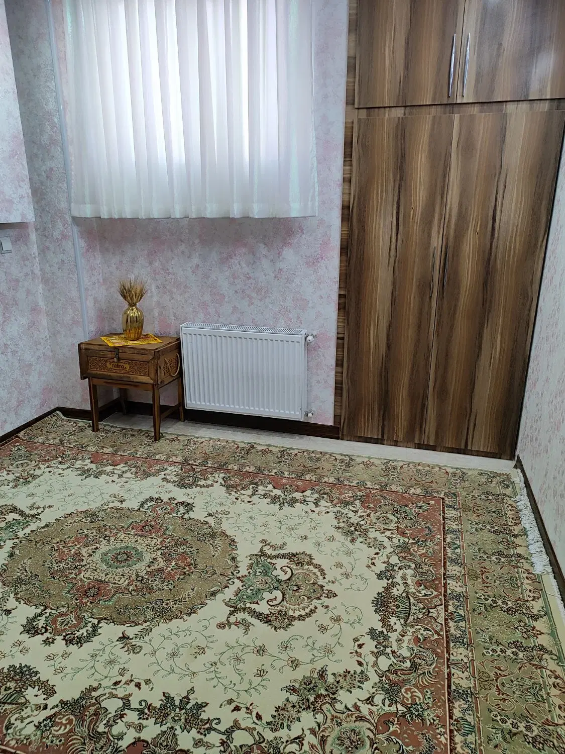 نیازمند هم خونه خانم هستم