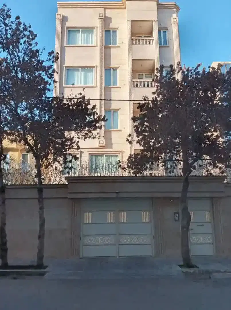 آپارتمان ۱۵۷ متری سه خواب _ شیک و فول امکانات