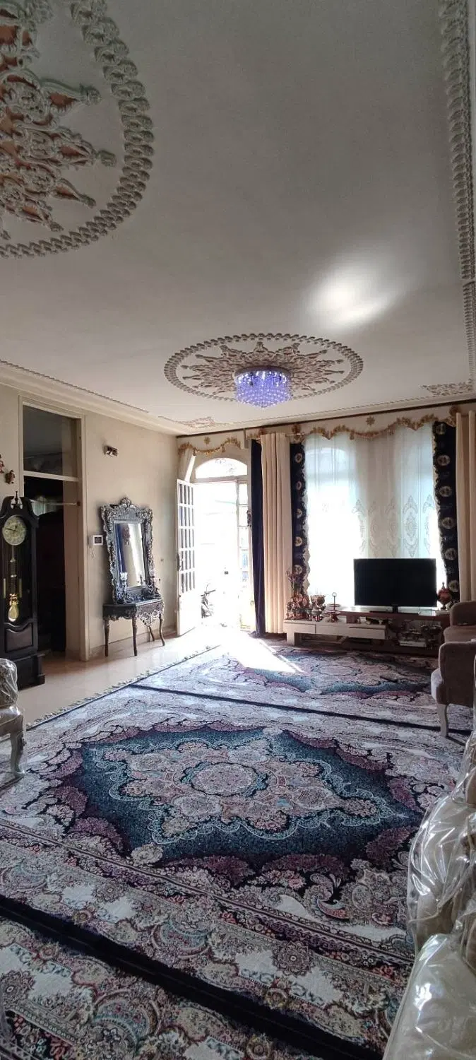 منزل ویلایی ۲۰۰متری شیک ومرتب شیراز