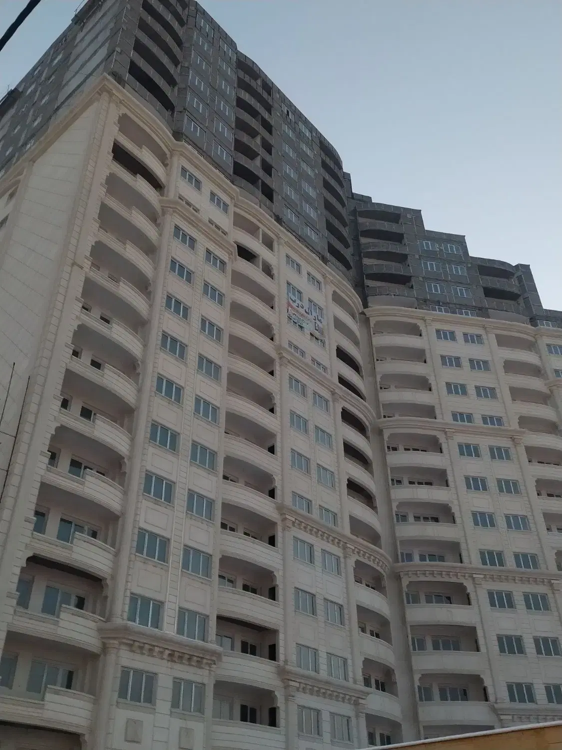 واحد مسکونی در برج میلاد تبریز