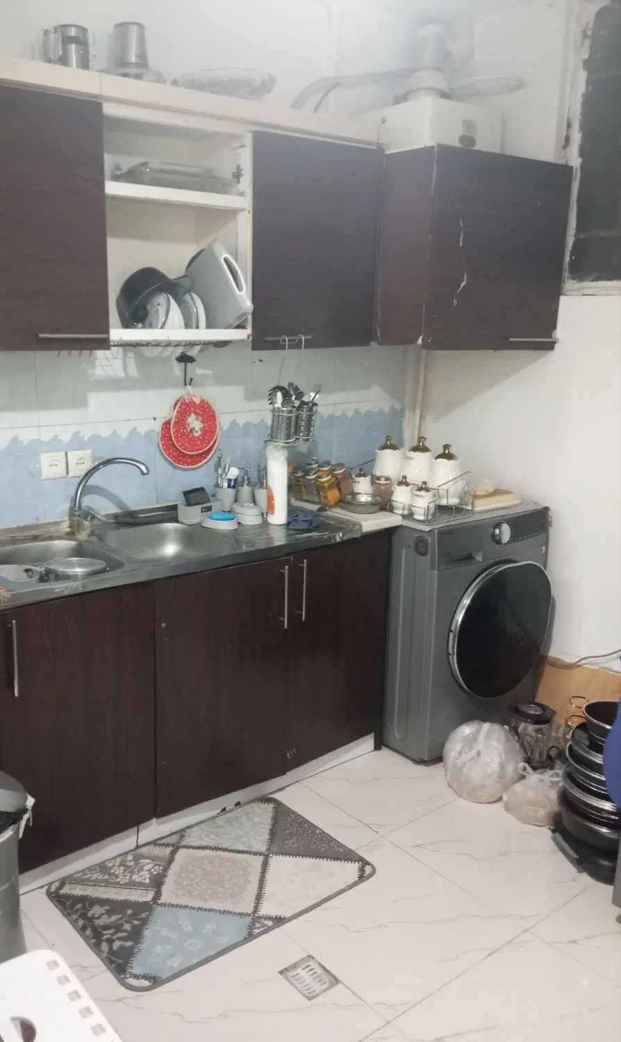 آپارتمان ۶۰ متری طبقه همکف آرام، دنج و دسترسی عالی