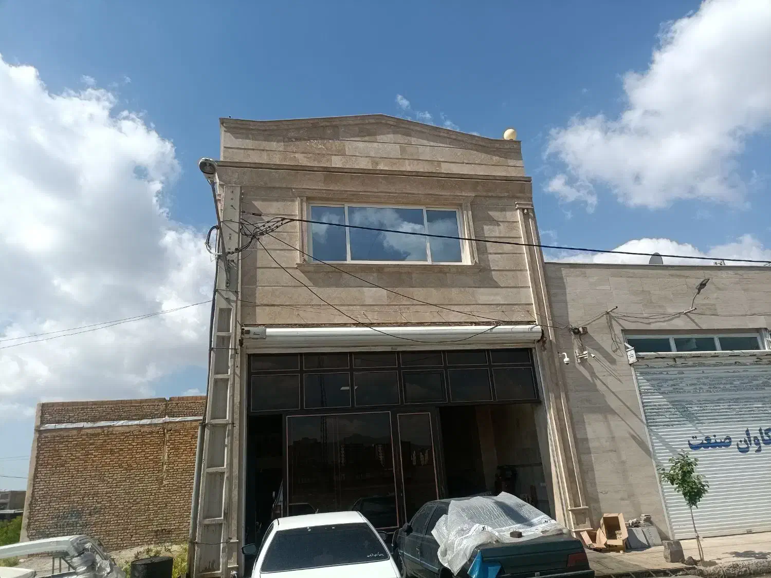 مغازه در سایت کارگاهی نبش