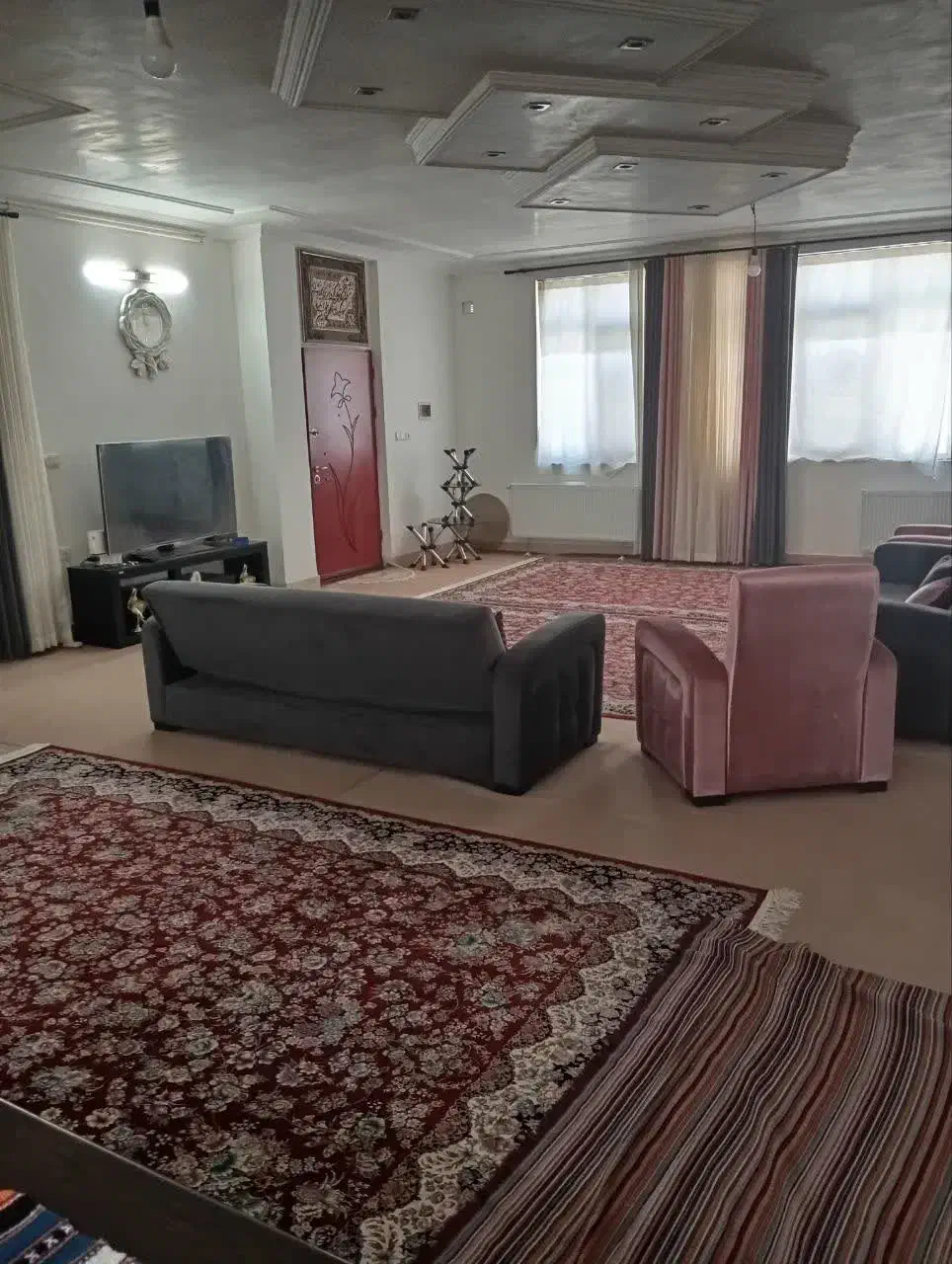 ویلایی ۲۰۰ متری خیابان امام خمینی ۳۹