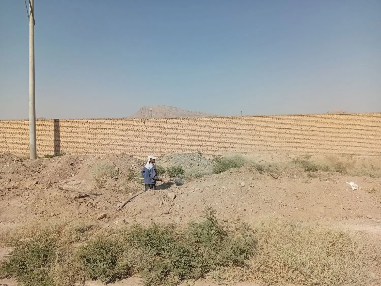 زمین چهاردیواری