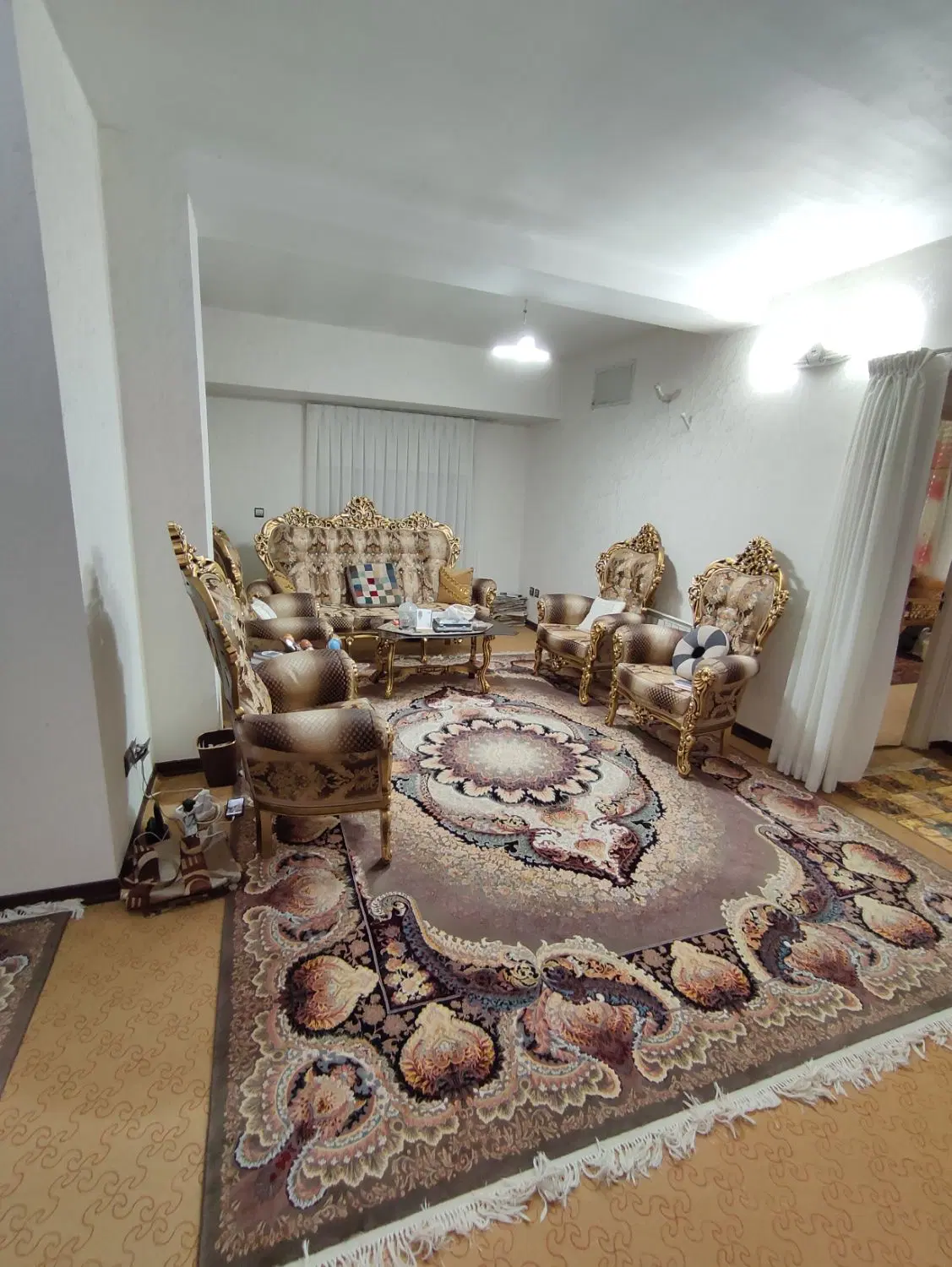 واحد مسکونی ۲۱۵ متری تک واحدی خوش نقشه