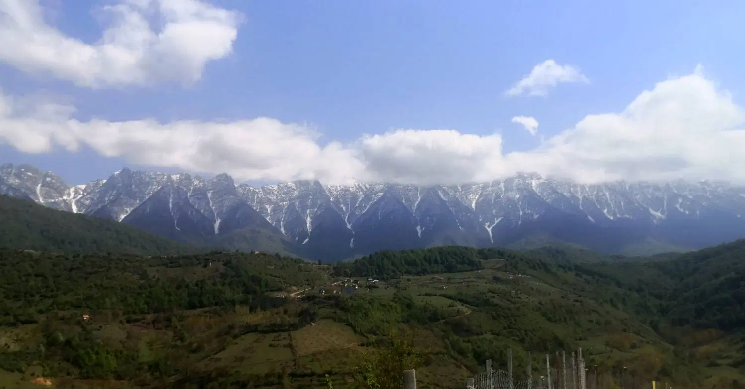 زمین روستای پاجی (کاربری مسکونی) داخل بافت