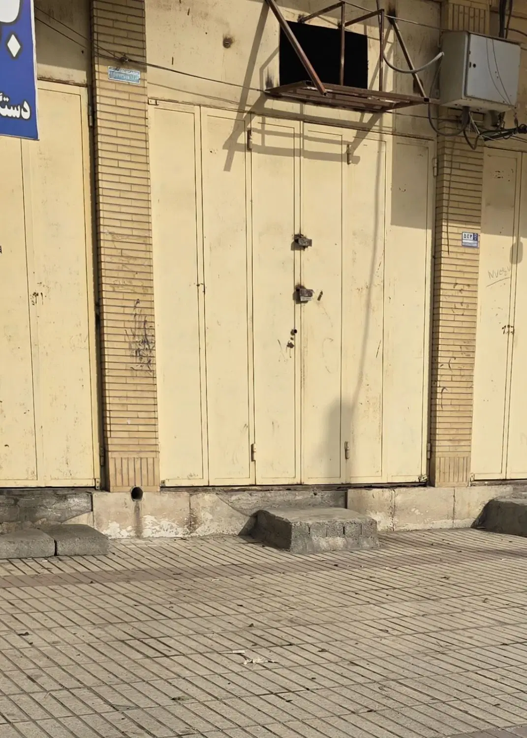 یک باب مغازه جاده برازجان