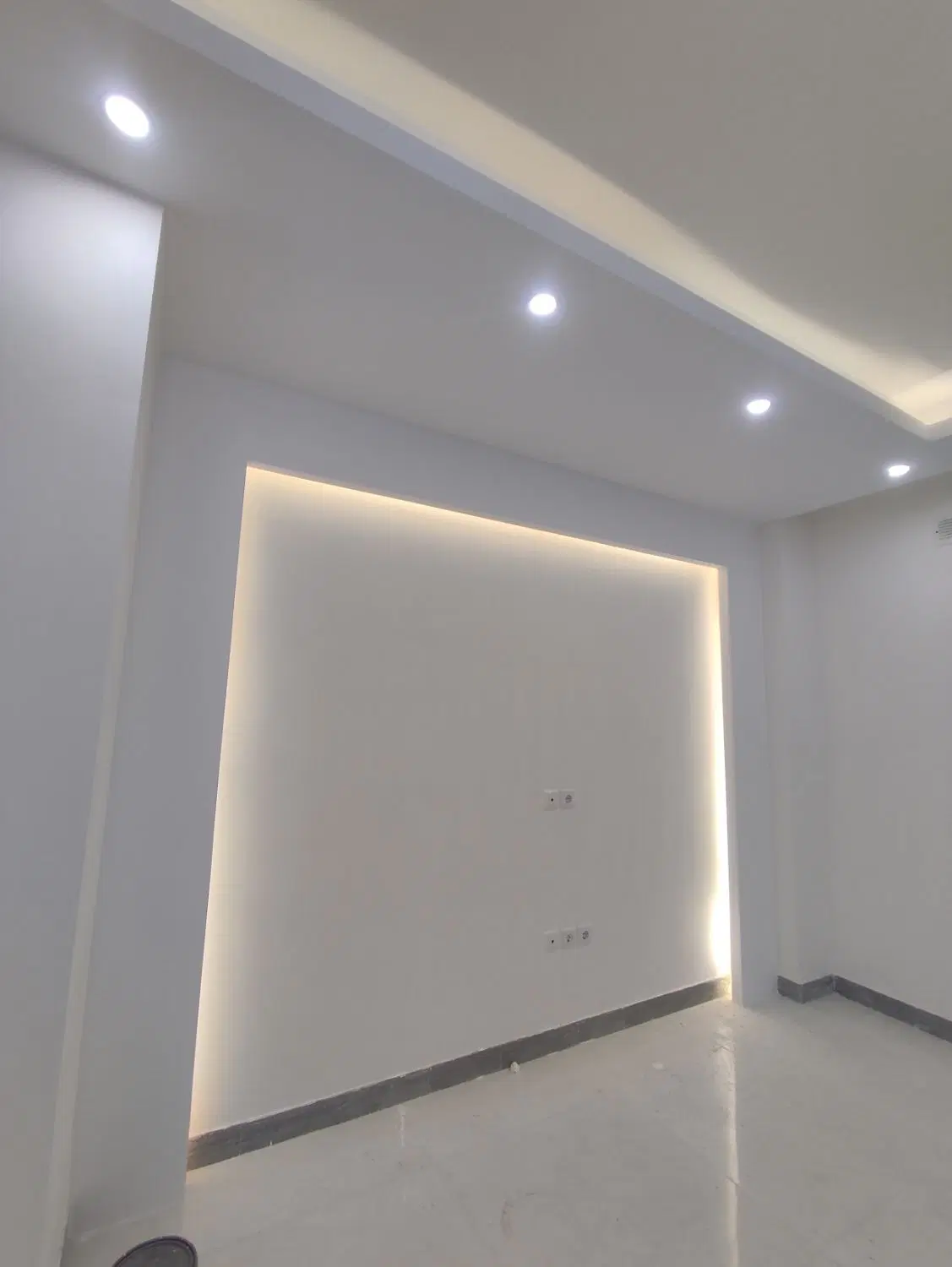 اجاره در شهرک نجف زاده طبقه سه
