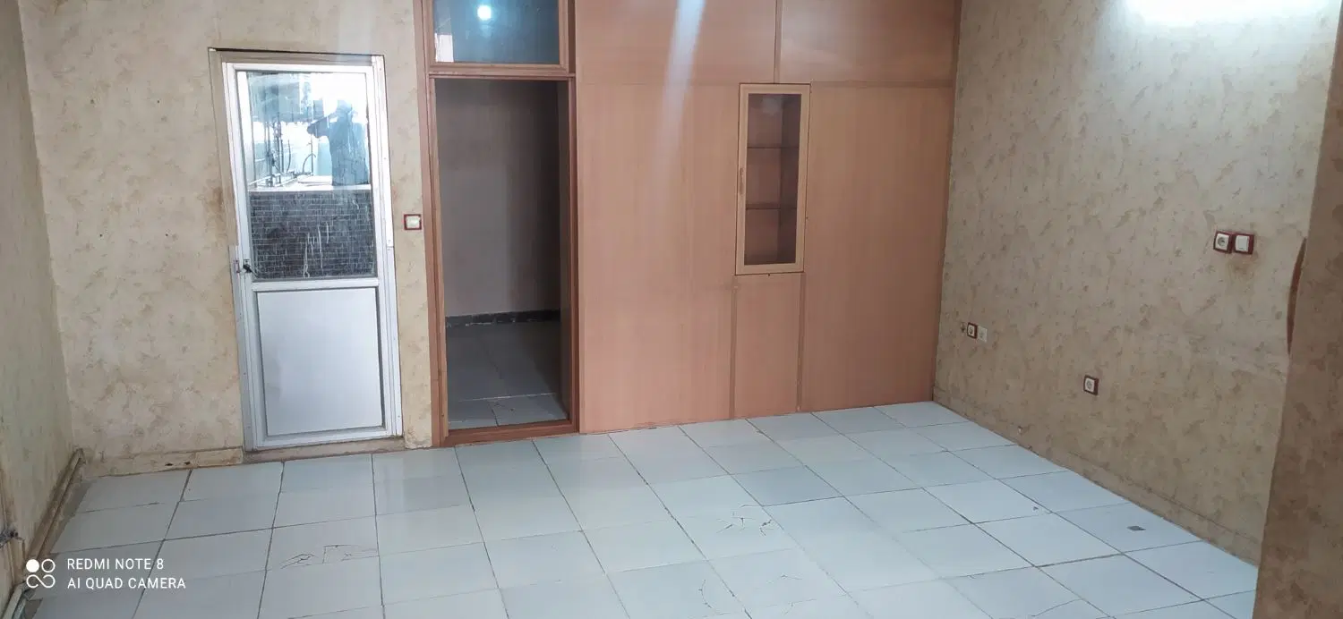 رهن و اجاره  یک خوابه طبقه اول