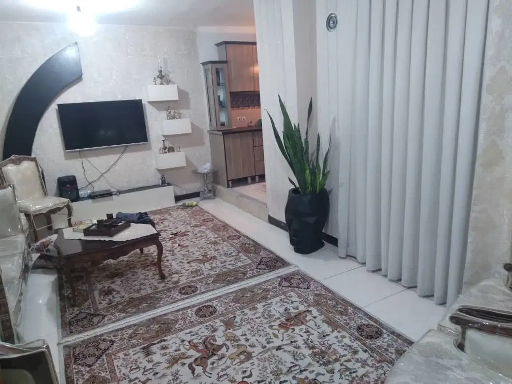 واحد ۷۰ متری رهن کامل