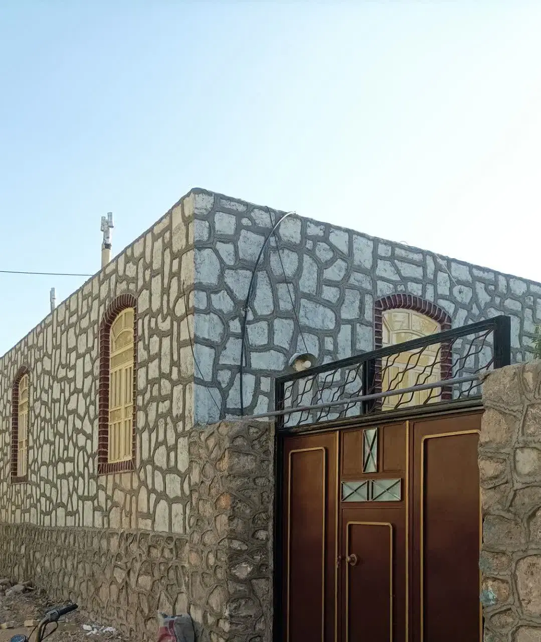 خانه باغ طزرجان