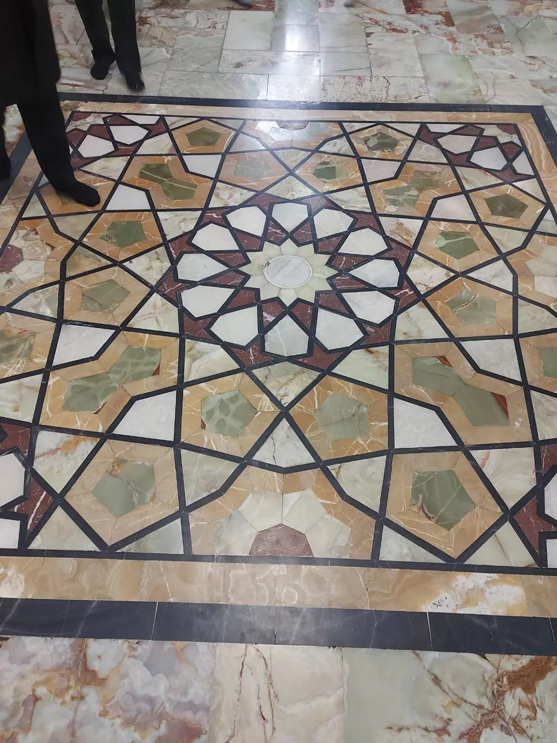 آپارتمان کاوه ۳