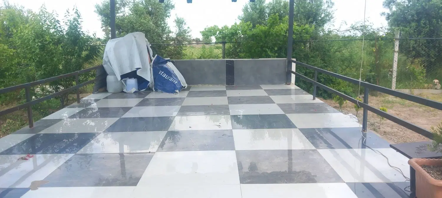باغ شموشک با آلاچیق تانکر6000لیتری لوله کشی