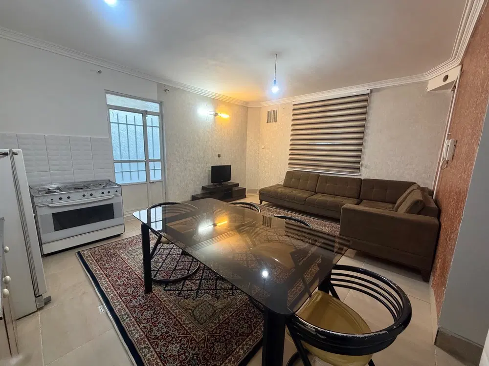 اجاره سوئیت حیاط دار