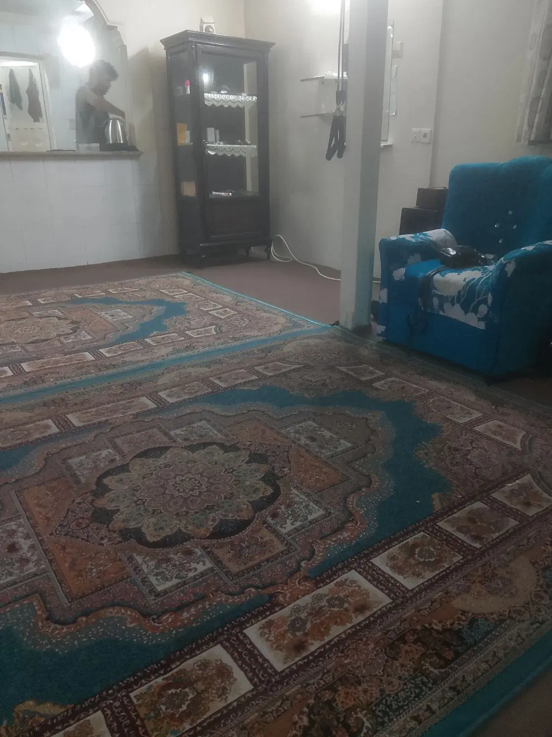 ودیعه ۹۰۰۰۰۰اجاره ۱۰۰۰۰۰ طبقه دوم