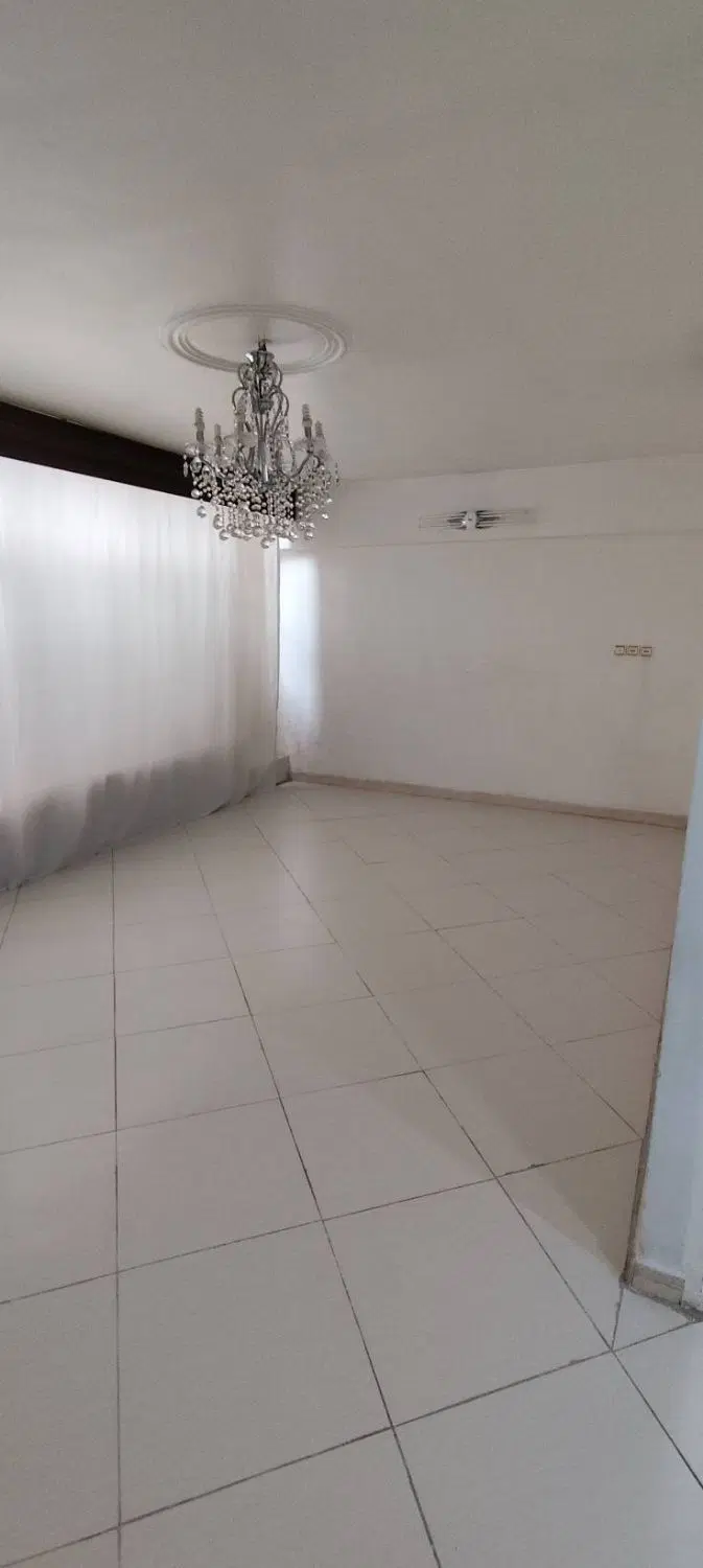 منزل مسکونی ۵۰ متری زیر همکف