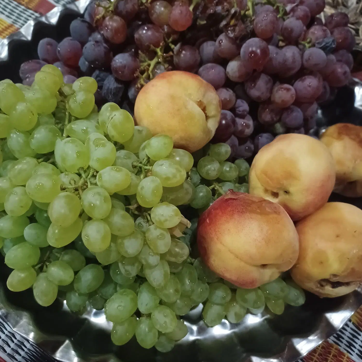منزل ویلایی درپردیس چناران۳۰۰مترزمین۱۵۰مترزیربنا