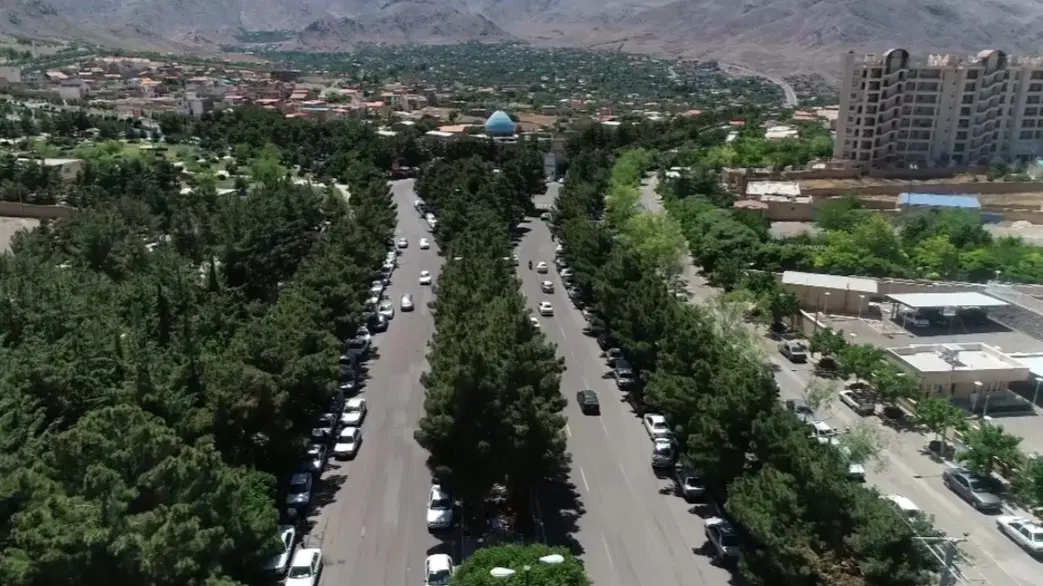 خانه ۲۲۰ متر قدیمی دو بر با سند قمصر