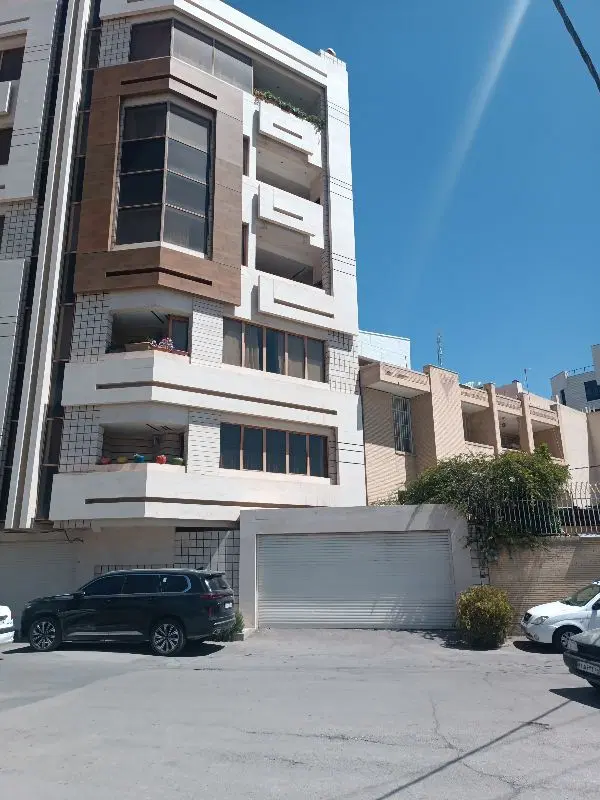 آپارتمان ۱۷۰ متری لوکس خیابان میثم